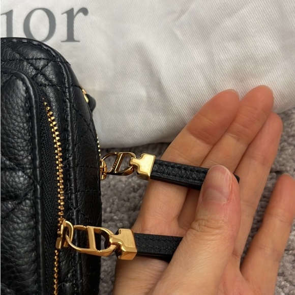 CHRISTIAN DIOR - Picture 9 of 10